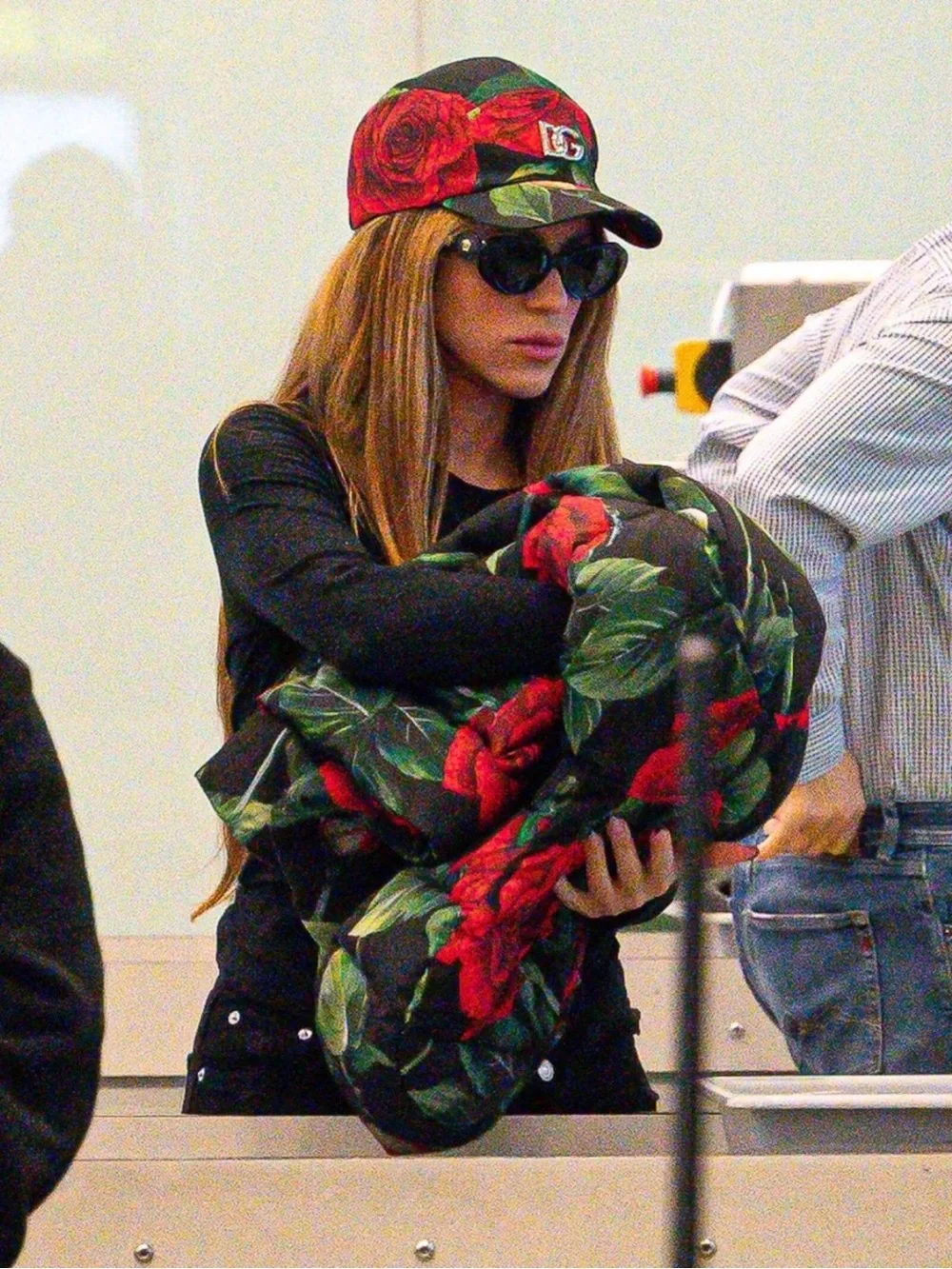 Dolce & Gabbana Black Floral Baseball Cap with Red Roses